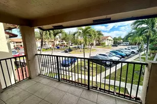 7931 Southgate Blvd, Pompano Beach, FL 33068 - Photo 9