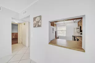 1035 Country Club Dr, Margate, FL 33063 - Photo 23