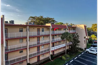 1035 Country Club Drive #407, Margate, FL 33063 - Photo 3