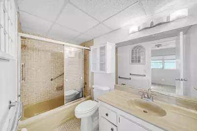 1035 Country Club Drive #407, Margate, FL 33063 - Photo 13