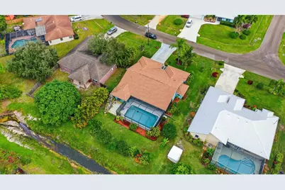 2360 SE Bordeaux Court, Port Saint Lucie, FL 34952 - Photo 37