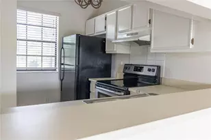 11686 NW 39th St, Coral Springs, FL 33065 - Photo 3