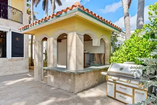 555 Ocean Blvd, Golden Beach, FL 33160 - Photo 21