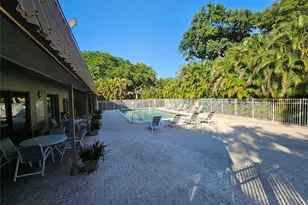 761 E Coco Plum Cir, Plantation, FL 33324 - Photo 29