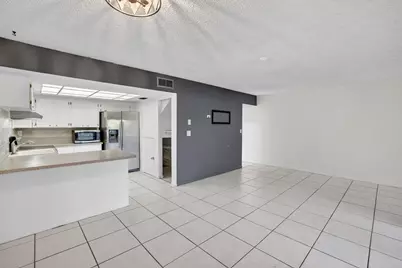 16 Toledo Court #3-38, Davie, FL 33324 - Photo 13