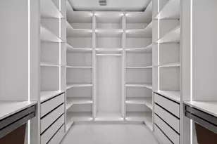 700 NE 24th St, Miami, FL 33137 - Photo 21