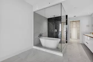 700 NE 24th St, Miami, FL 33137 - Photo 23