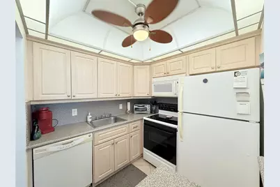 53 Markham C #53, Deerfield Beach, FL 33442 - Photo 3