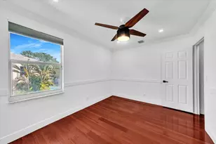 13702 NW 10th Ct, Pembroke Pines, FL 33028 - Photo 57