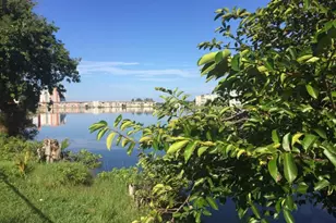 1715 NE Miami Gardens Dr, Miami, FL 33179 - Photo 11