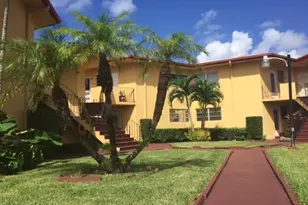 1715 NE Miami Gardens Dr, Miami, FL 33179 - Photo 3