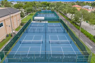 7458 Ashmont Cir, Tamarac, FL 33321 - Photo 5