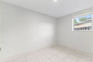 21200 NE 12th Ct, Miami, FL 33179 - Photo 19