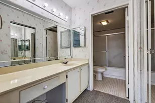 650 SW 124th Terrace, Pembroke Pines, FL 33027 - Photo 15