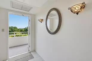 575 Oaks Ln, Pompano Beach, FL 33069 - Photo 7