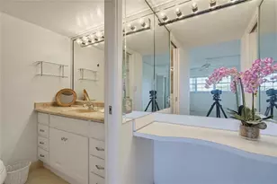 575 Oaks Ln, Pompano Beach, FL 33069 - Photo 17