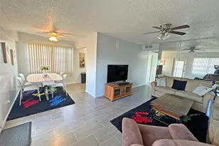 543 Mansfield M, Boca Raton, FL 33434 - Photo 3