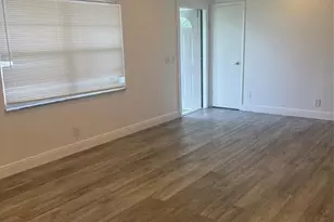 560 SW 14th St, Deerfield Beach, FL 33441 - Photo 5