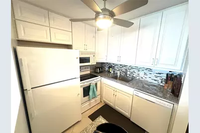 4115 Cambridge E #4115, Deerfield Beach, FL 33442 - Photo 11