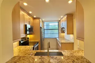 1516 Whitehall Dr, Davie, FL 33324 - Photo 9