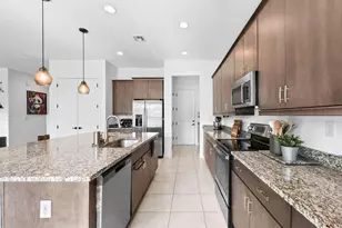 8560 NW 39th Ct, Coral Springs, FL 33065 - Photo 23