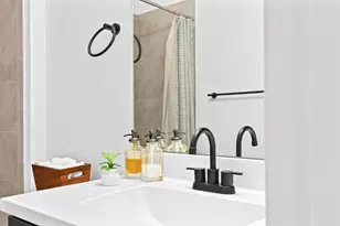 8560 NW 39th Ct, Coral Springs, FL 33065 - Photo 47