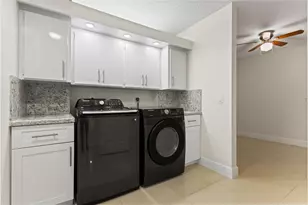 1719 Whitehall Dr, Davie, FL 33324 - Photo 31