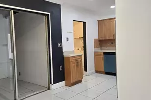 2606 Alcazar Dr, Miramar, FL 33023 - Photo 19