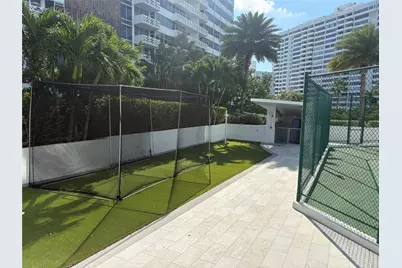 10 Venetian Way #502, Miami Beach, FL 33139 - Photo 9