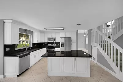 8236 White Rock Circle, Boynton Beach, FL 33436 - Photo 13