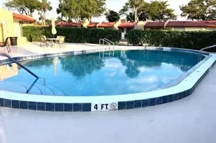 317 Lake Evelyn Dr, West Palm Beach, FL 33411 - Photo 9