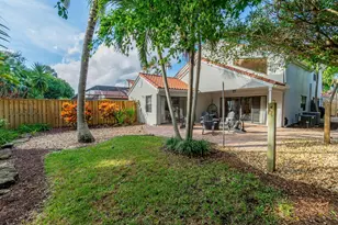 2524 La Cristal Cir, Palm Beach Gardens, FL 33410 - Photo 23