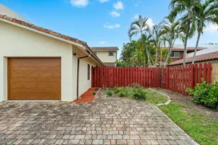 2530 NE 9th St, Fort Lauderdale, FL 33304 - Photo 23