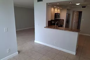 105 Lake Emerald Dr, Oakland Park, FL 33309 - Photo 7