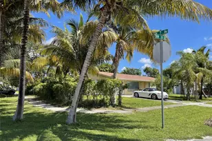 671 NW 38th St, Deerfield Beach, FL 33064 - Photo 5