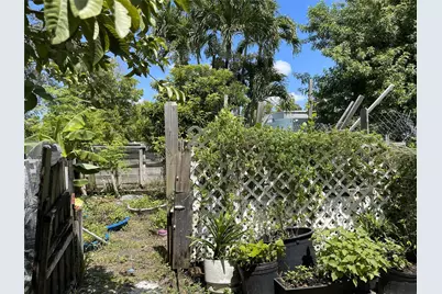 671 NW 38th Street, Deerfield Beach, FL 33064 - Photo 45