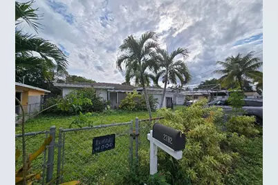 2702 Hayes Street, Hollywood, FL 33020 - Photo 3