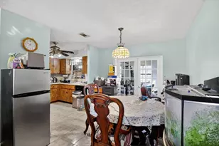 1097 SW Majorca Ave, Port Saint Lucie, FL 34953 - Photo 7