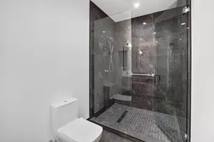 30 Isle of Venice Dr, Fort Lauderdale, FL 33301 - Photo 65