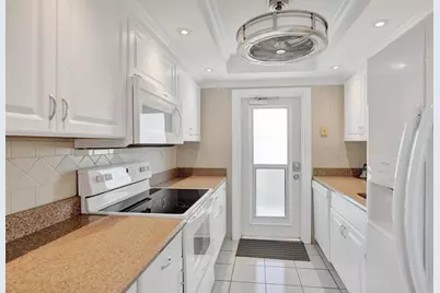 505 N Riverside Drive #7, Pompano Beach, FL 33062 - Photo 9