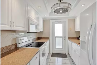 505 N Riverside Drive #7, Pompano Beach, FL 33062 - Photo 9