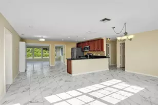 249 NW 4th Diagonal, Boca Raton, FL 33432 - Photo 3