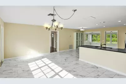 249 NW 4th Diagonal, Boca Raton, FL 33432 - Photo 5