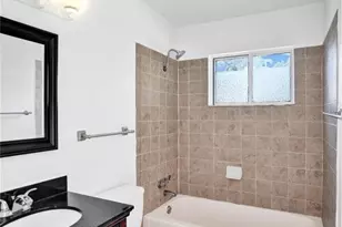 249 NW 4th Diagonal, Boca Raton, FL 33432 - Photo 21