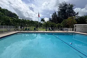 1015 SE 15th St, Fort Lauderdale, FL 33316 - Photo 13