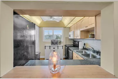 6890 Royal Palm Boulevard #203H, Margate, FL 33063 - Photo 7