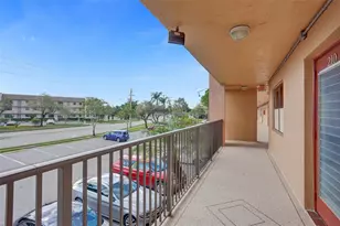 10467 Sunrise Lakes Blvd, Sunrise, FL 33322 - Photo 31