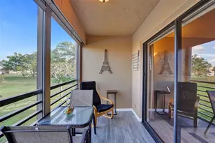 10467 Sunrise Lakes Blvd, Sunrise, FL 33322 - Photo 11