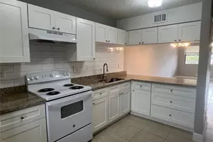 179 SE 3rd St, Deerfield Beach, FL 33441 - Photo 17