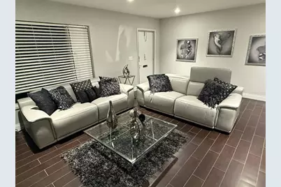 7610 NW 66th Terrace, Tamarac, FL 33321 - Photo 5